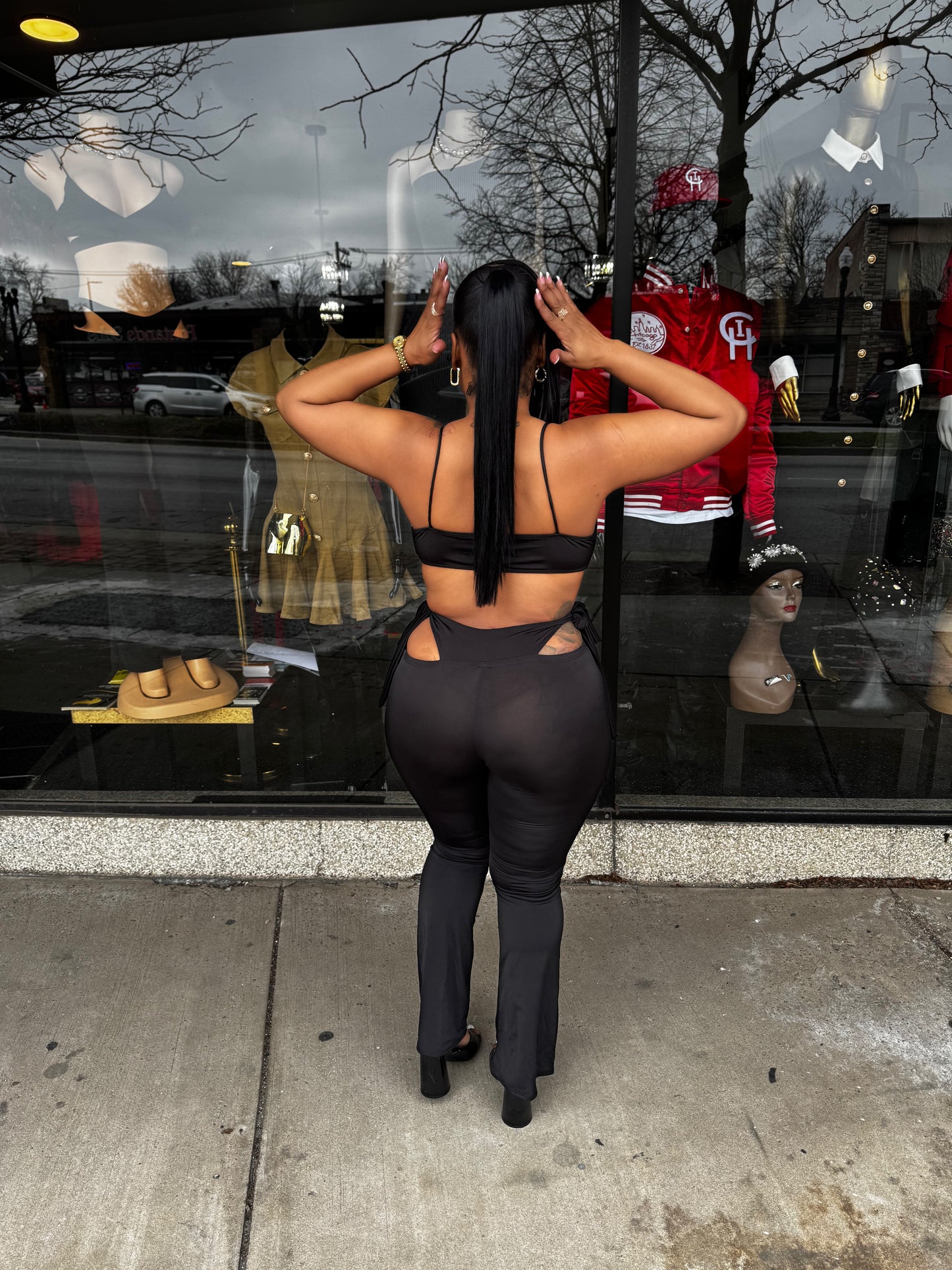 The “NO SIDE CHICK” Set